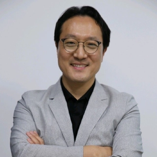 Sangpil Mo
