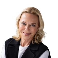 Saundra Pelletier