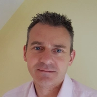 Simon Ashley