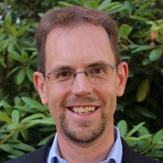 Simon Holton