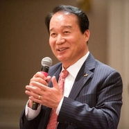Simon Lee