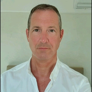 Simon Martin Milt Eslog