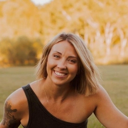 Stefanie McCully