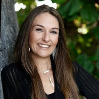Stephanie Keily