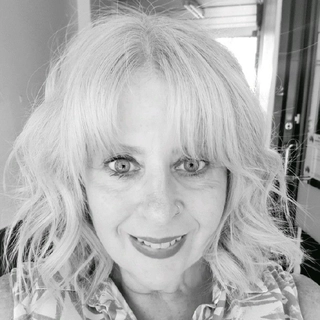 Stephanie Saward