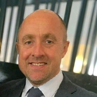 Stephen Curtis Miet