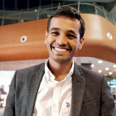 Suresh Valluri