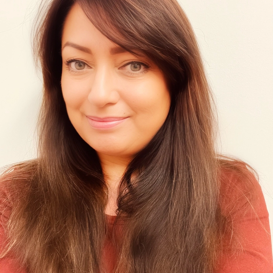Suzanne Roy