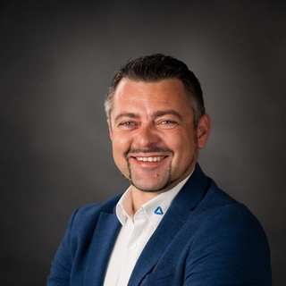 Sven Deckert
