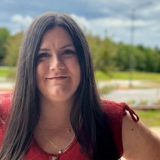 Taylor Mallory Holland