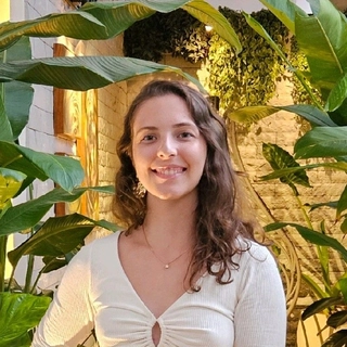 Thaís Pressendo Caraschi