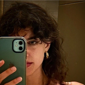 Tia Lazarou
