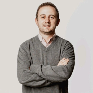 Tomás Woolvett Hillmann