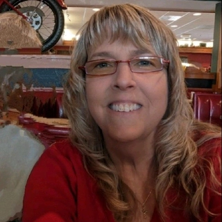 Traci Davies