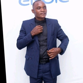 Unigênito Ferrão de Carlos Chimoio Jornal