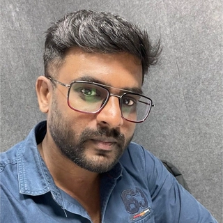 Vinodh Anandh(Chris)