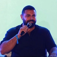 Yehia Badawy يحي بدوي