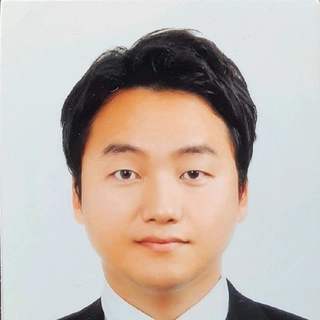 Yongsu Kim