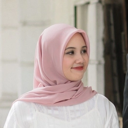 Yusrina Husna